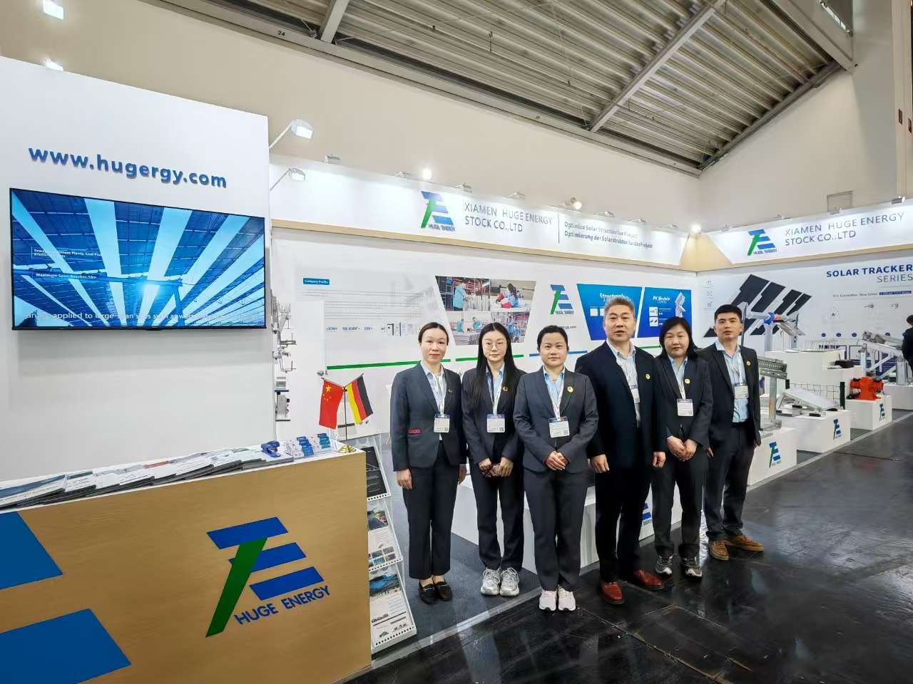 ¡Llevando luz al mundo! Explora los momentos brillantes de enorme energía en Intersolar Europe 2025