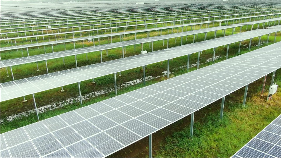 Sistema de montaje solar de suelo de acero al carbono galvanizado en caliente